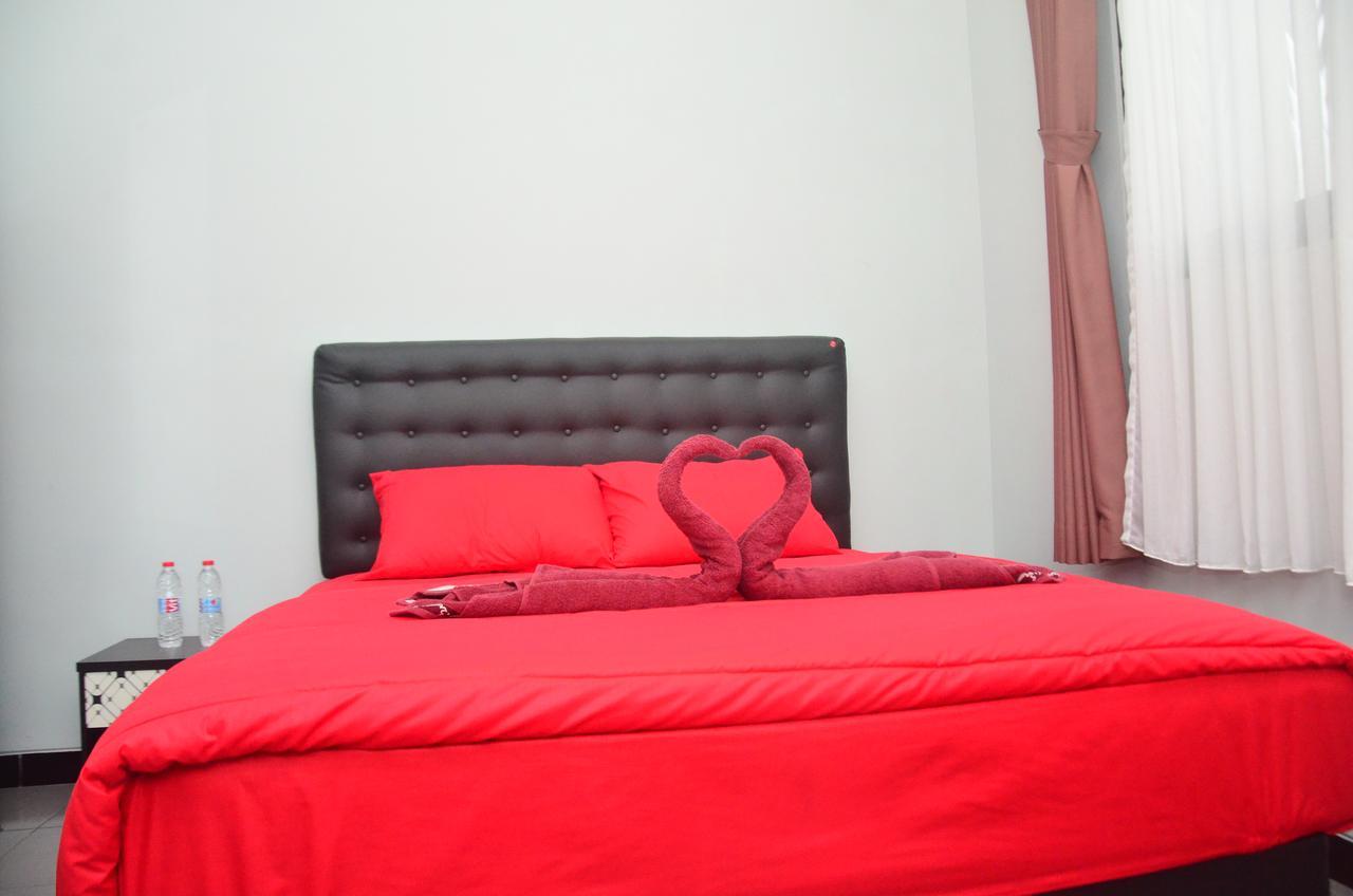 Banyu Homestay Banyuwangi  Εξωτερικό φωτογραφία