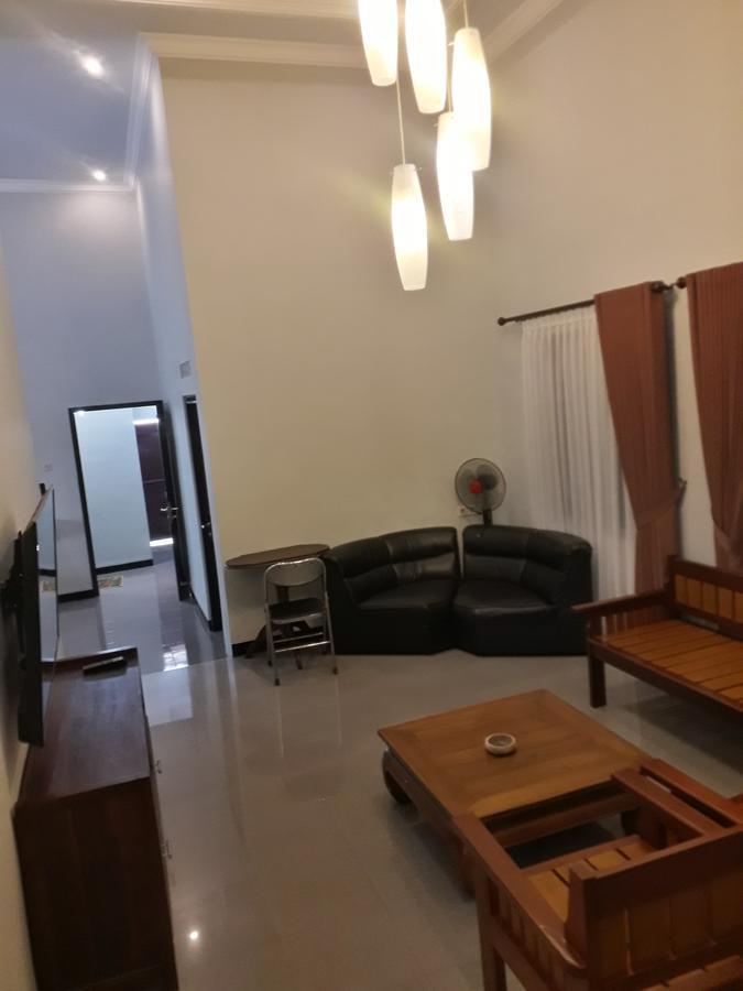 Banyu Homestay Banyuwangi  Εξωτερικό φωτογραφία