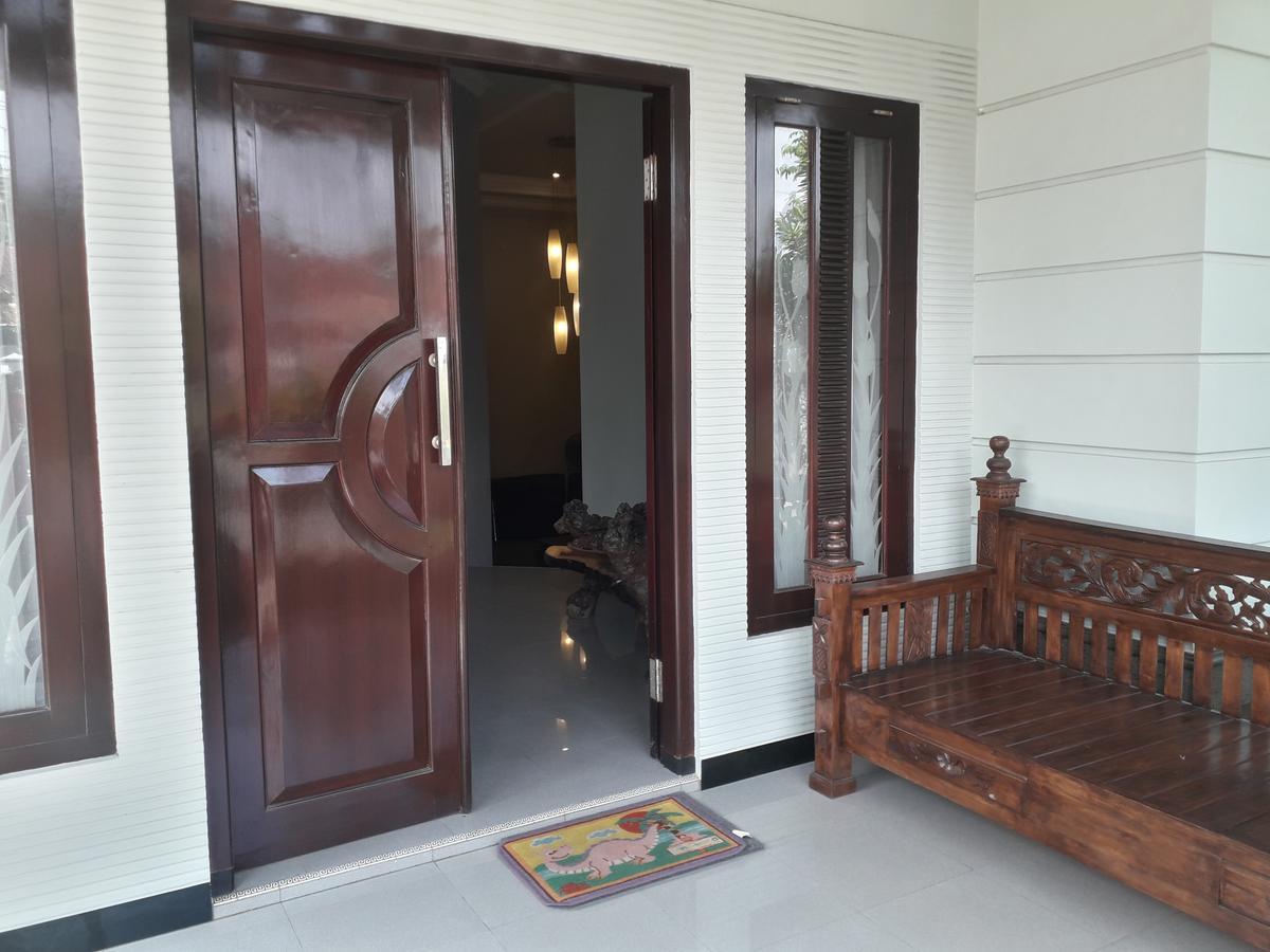 Banyu Homestay Banyuwangi  Εξωτερικό φωτογραφία