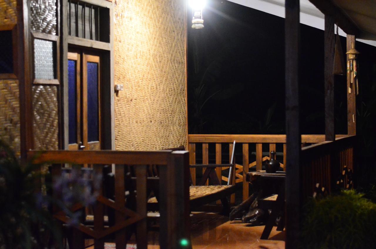 Banyu Homestay Banyuwangi  Εξωτερικό φωτογραφία