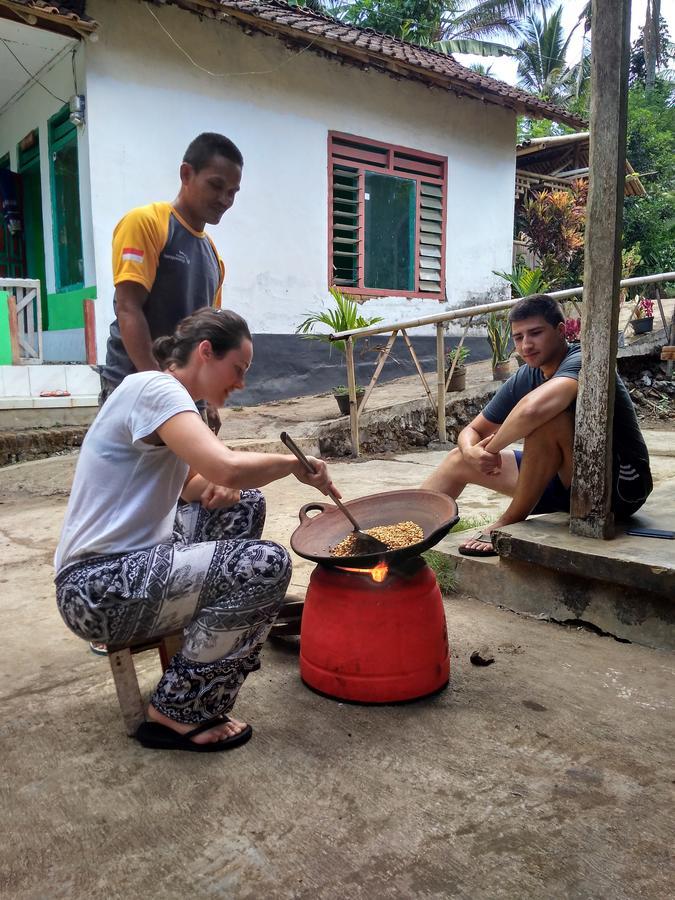 Banyu Homestay Banyuwangi  Εξωτερικό φωτογραφία